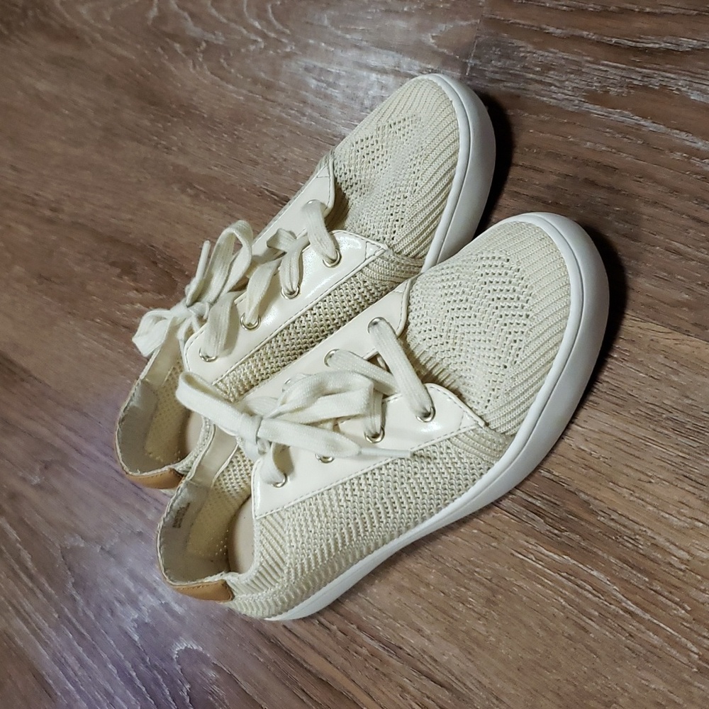 (8M) Kelly & Katie Lace Up Fancy Sneakers Occasion Woven Contemporary Modern